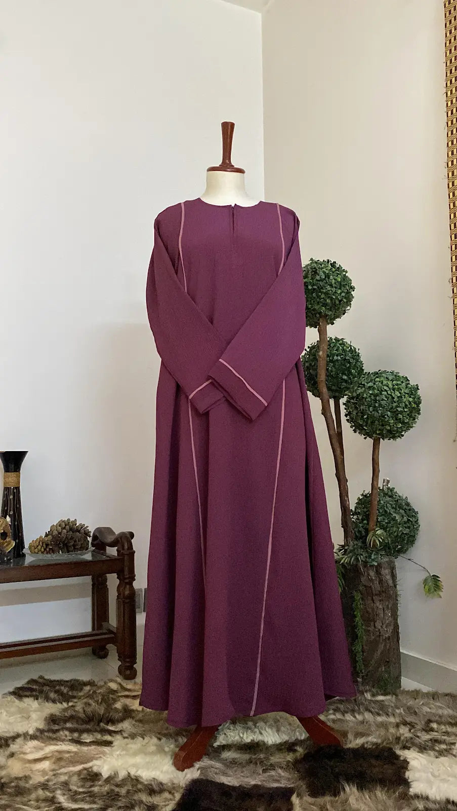 Mehroon Abaya